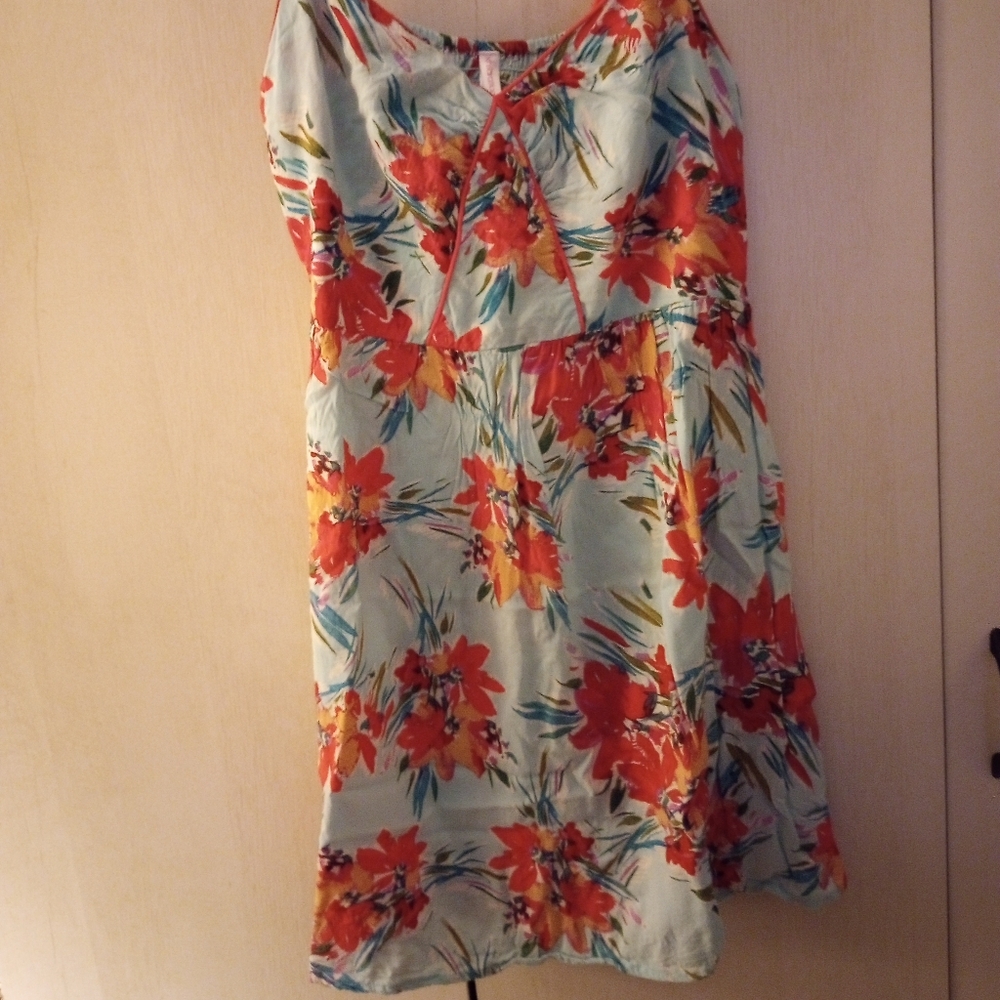 🌴🍹 Red Violet Flower Print on Cotton Candy Blue Dress